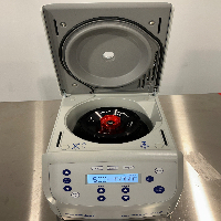 Eppendorf Centrifuge 5420 Benchtop Centrifuges image 2